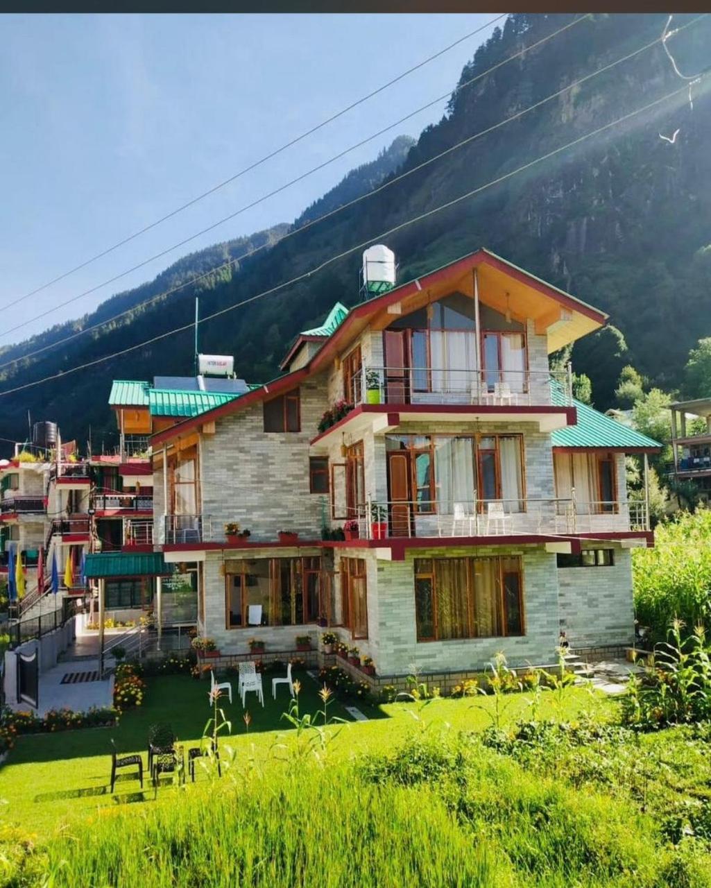 Hotel Himachal Heights Manāli Kültér fotó